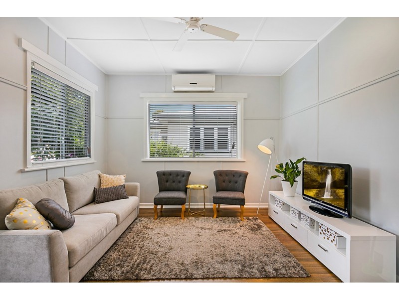 19 Park Street, Wilsonton QLD 4350