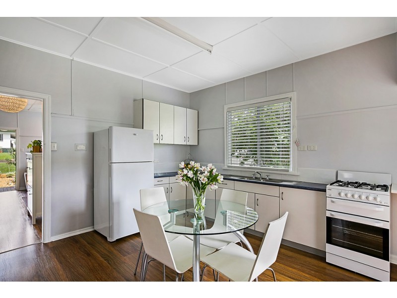 19 Park Street, Wilsonton QLD 4350