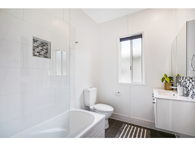 19 Park Street, Wilsonton QLD 4350