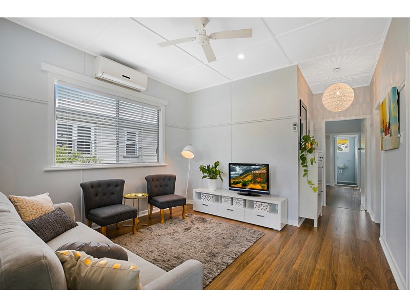 19 Park Street, Wilsonton QLD 4350