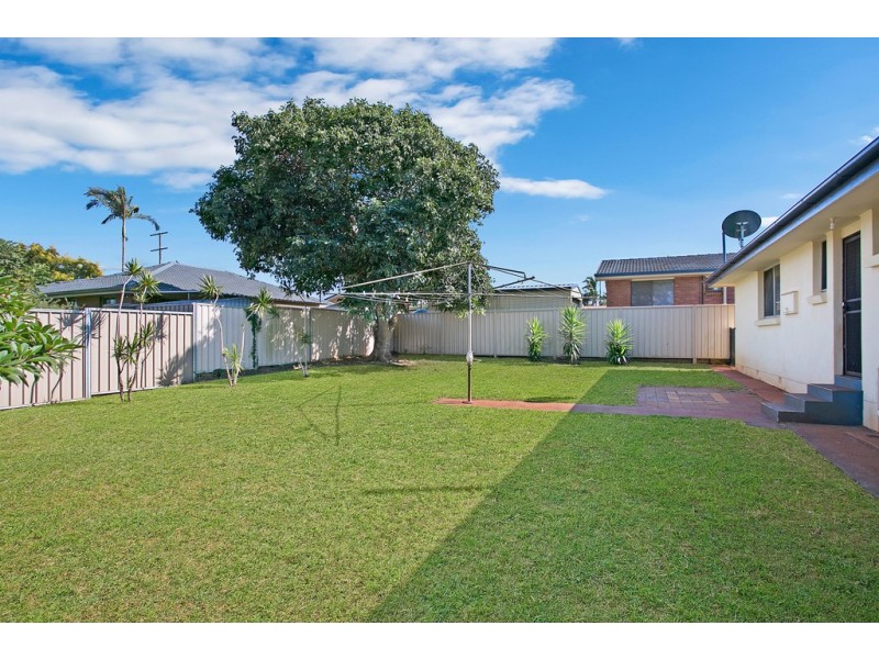 13 Sprott Street, Wilsonton QLD 4350