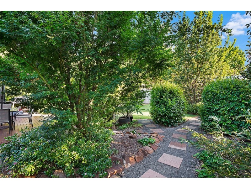 80 North Street, Mount Lofty QLD 4350