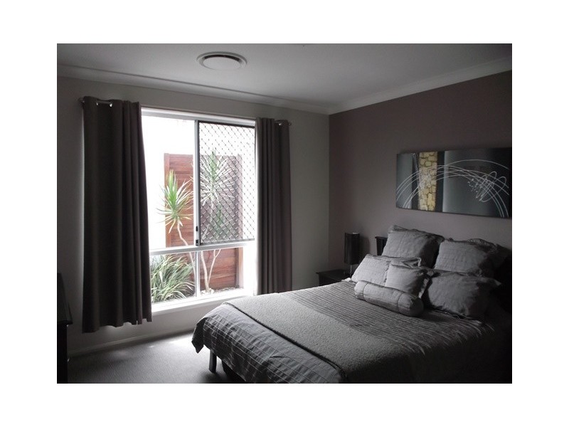 294 Ramsay Street, Middle Ridge QLD 4350