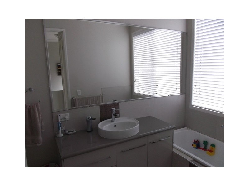 294 Ramsay Street, Middle Ridge QLD 4350