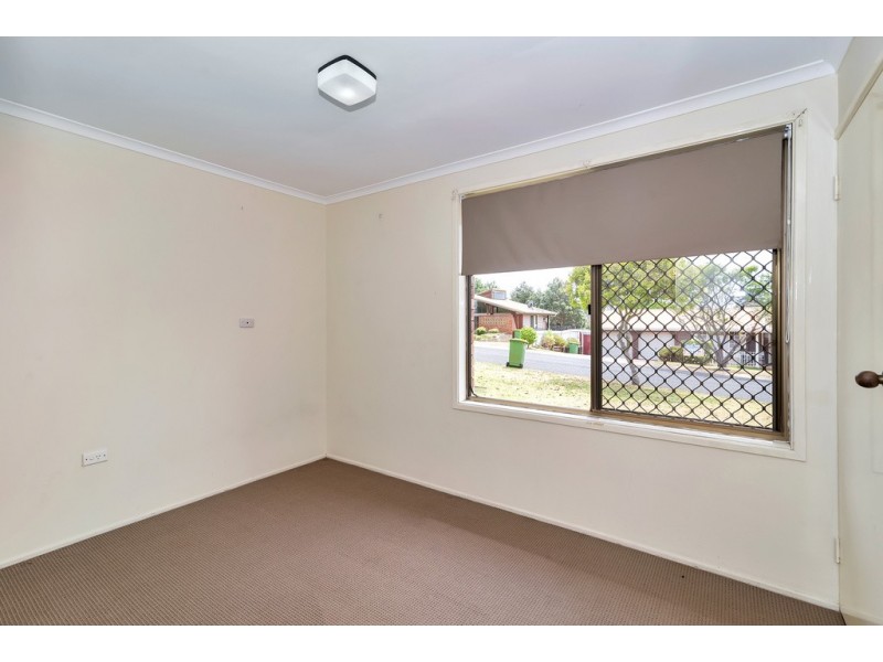11 Shiraz Court, Wilsonton Heights QLD 4350