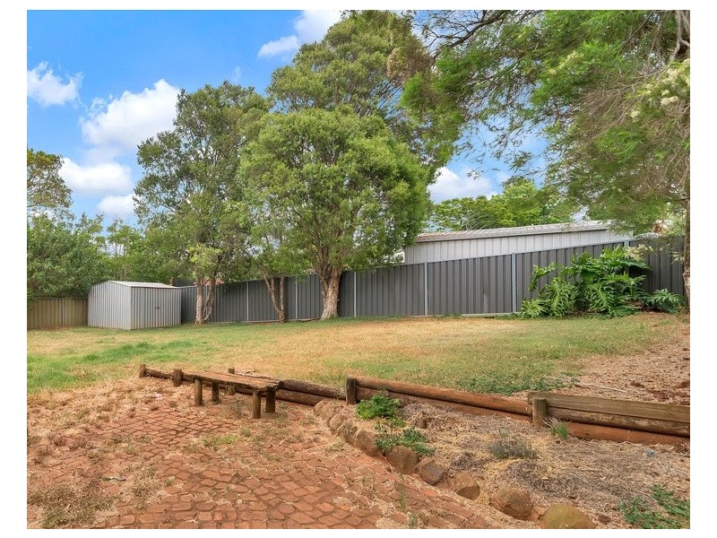 11 Shiraz Court, Wilsonton Heights QLD 4350