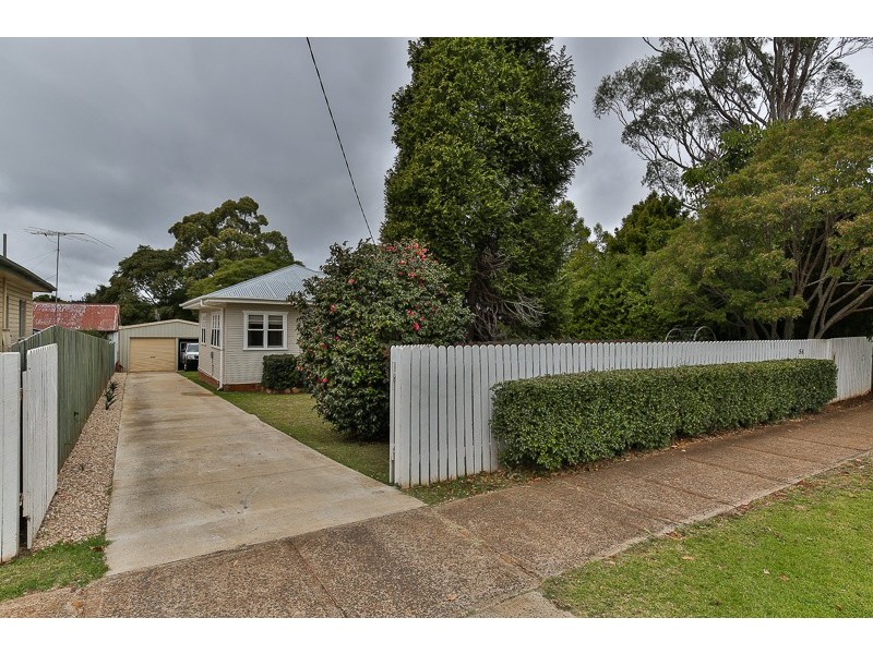 56 Ramsay Street, Centenary Heights QLD 4350