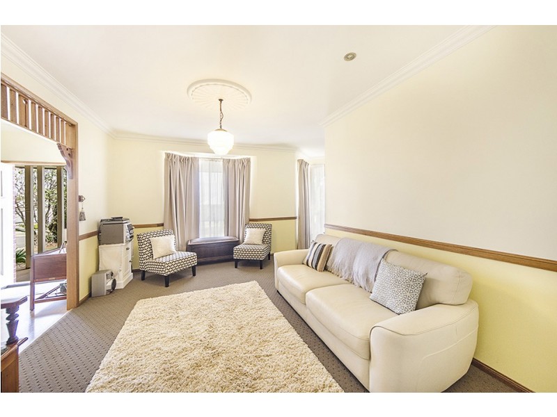 18 Banksdale Drive, Middle Ridge QLD 4350