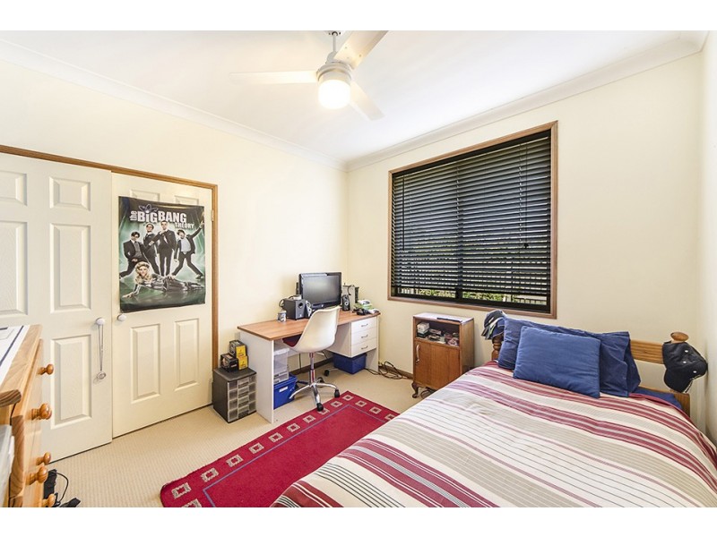 18 Banksdale Drive, Middle Ridge QLD 4350