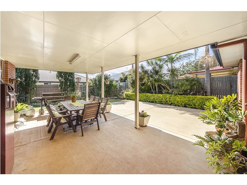 18 Banksdale Drive, Middle Ridge QLD 4350