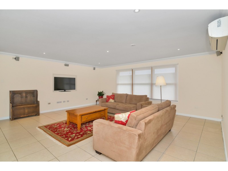 26 Hinchcliffe Drive, Kearneys Spring QLD 4350
