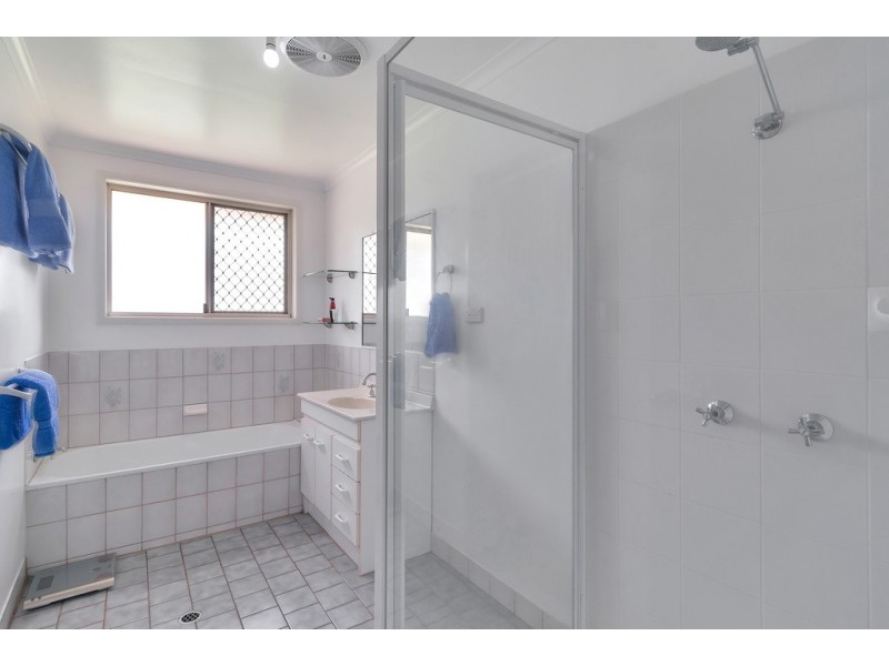 44 Seppelt Street, Wilsonton Heights QLD 4350