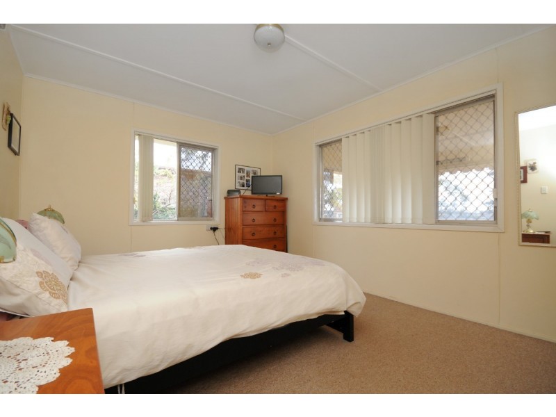 194 Ruthven Street, North Toowoomba QLD 4350
