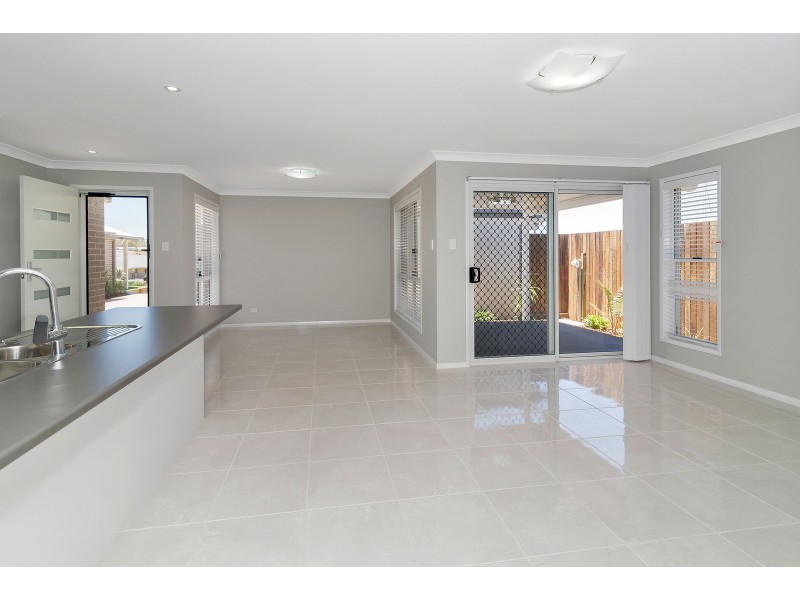 4/19 Sandalwood Drive, Glenvale QLD 4350