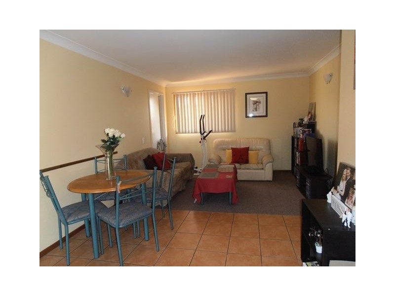 8/15 Donna Court, Kearneys Spring QLD 4350