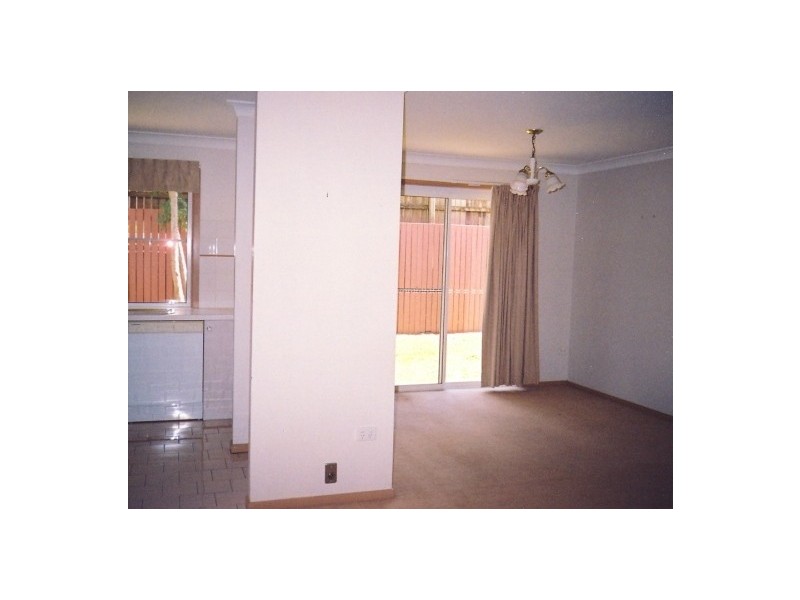 2/7-9 Danica Court, Kearneys Spring QLD 4350