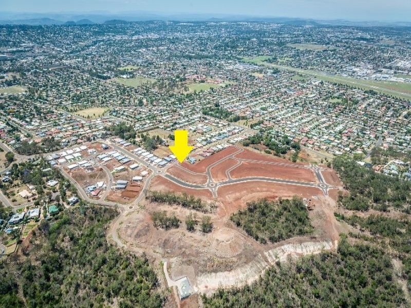 3 Macrossan Street, Cranley QLD 4350