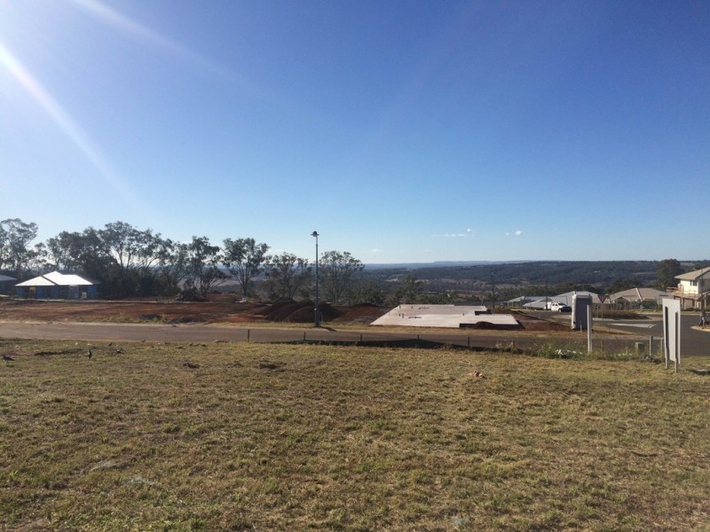 3 Macrossan Street, Cranley QLD 4350
