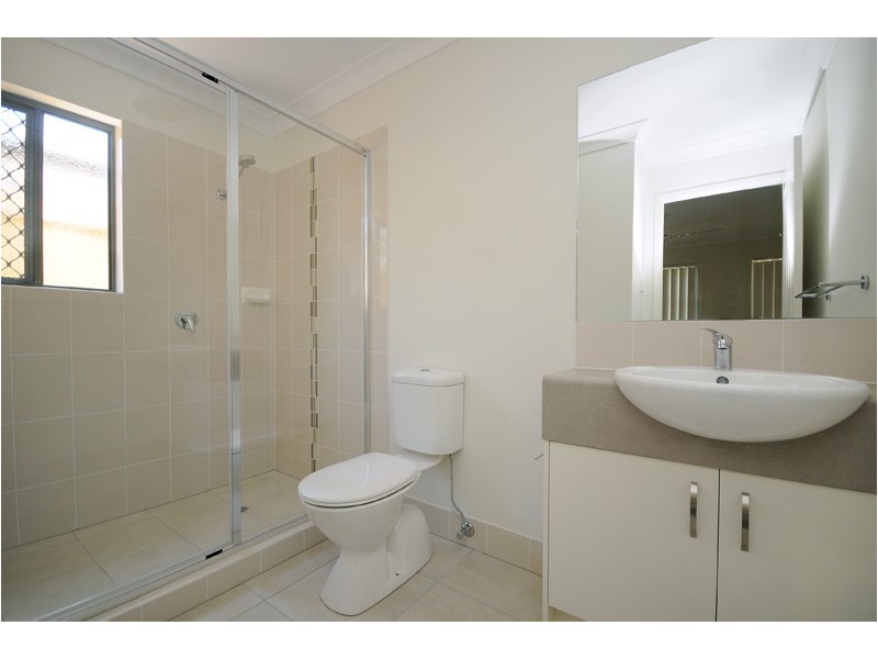 1/223 Greenwattle Street, Cranley QLD 4350