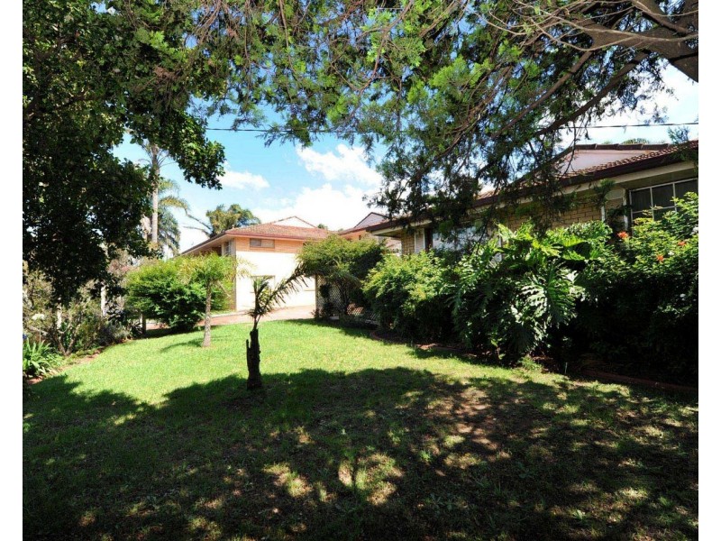 2/56 Hursley Rd, Newtown QLD 4350