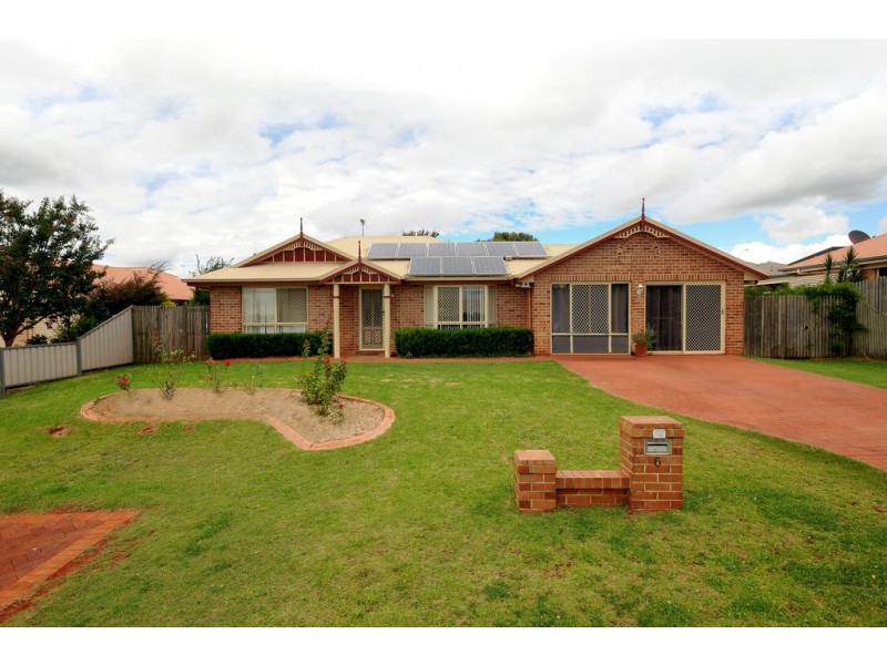 6 May Court, Middle Ridge QLD 4350