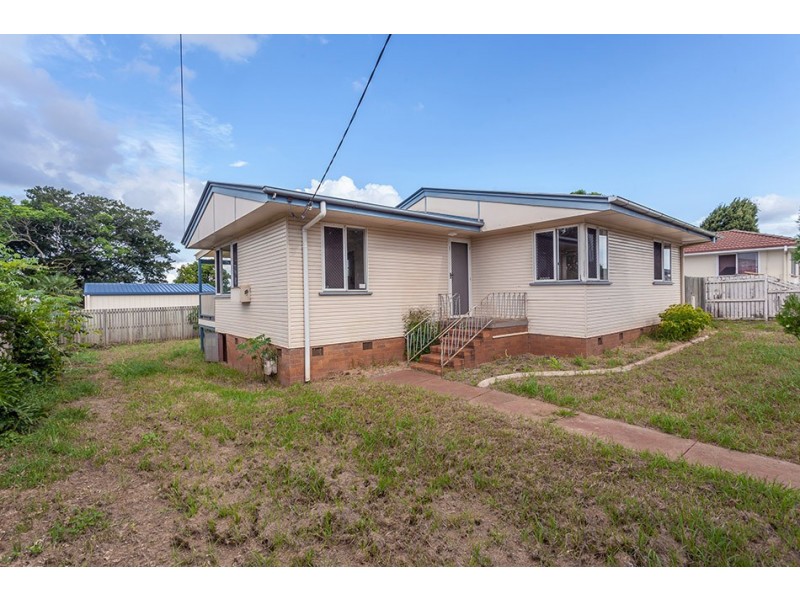 8 Hampton Street, Newtown QLD 4350