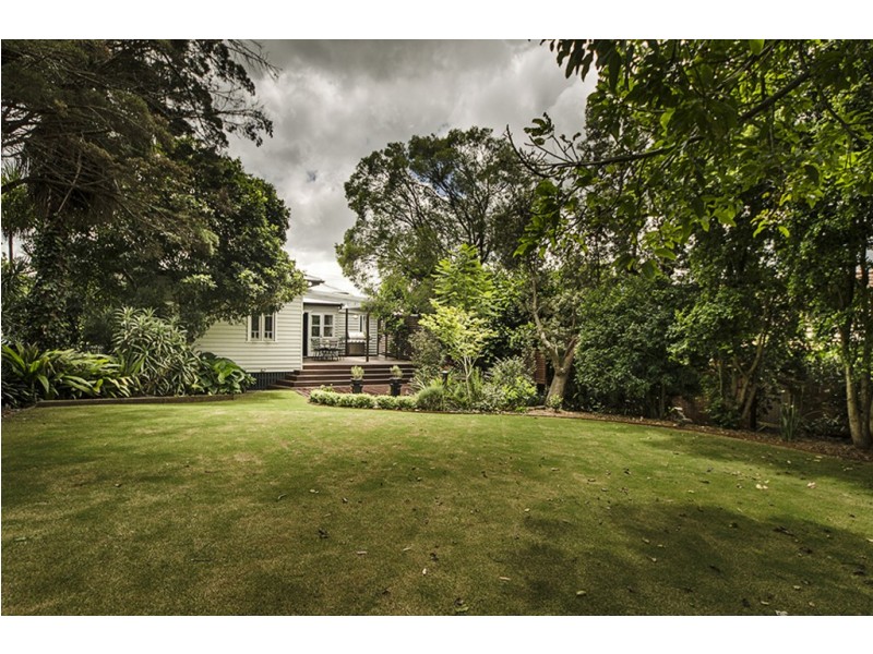 102a Mackenzie Street, East Toowoomba QLD 4350