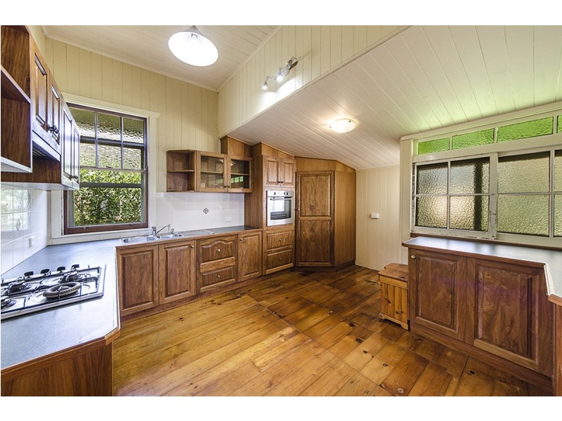 8 Cedar Street, East Toowoomba QLD 4350