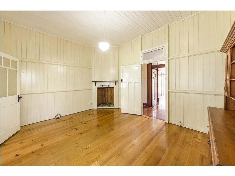 8 Cedar Street, East Toowoomba QLD 4350