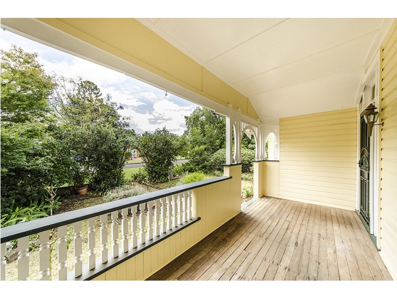 8 Cedar Street, East Toowoomba QLD 4350