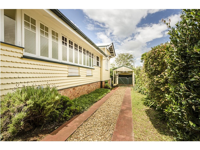8 Cedar Street, East Toowoomba QLD 4350