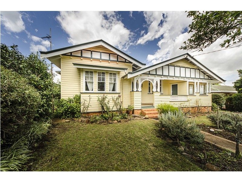 8 Cedar Street, East Toowoomba QLD 4350