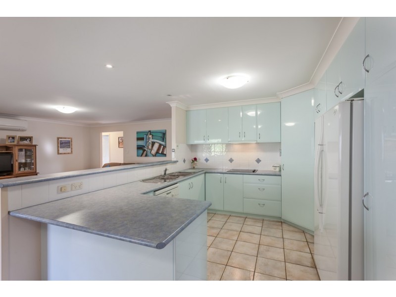 4 Osborne Court, Kearneys Spring QLD 4350