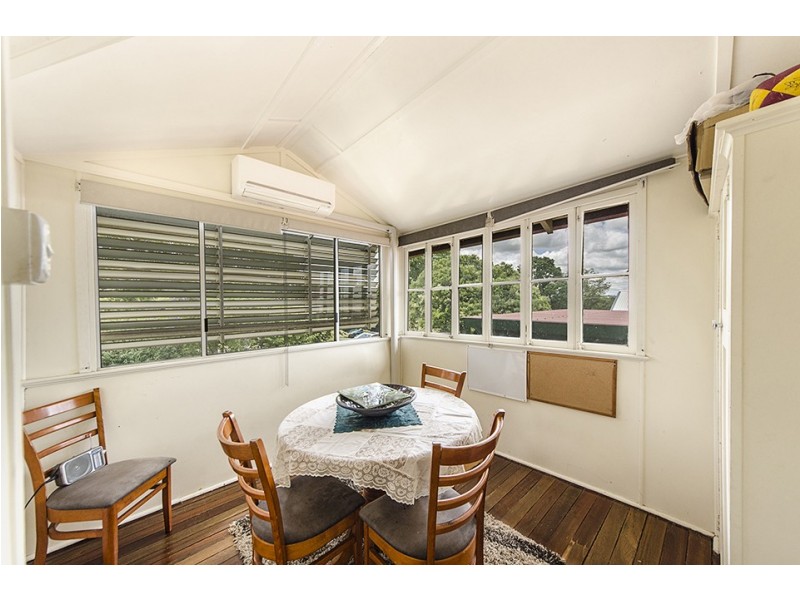 6 Ivory Street, North Toowoomba QLD 4350