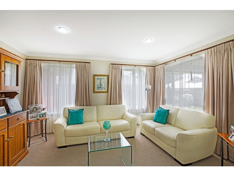 9 Argus Court, Middle Ridge QLD 4350