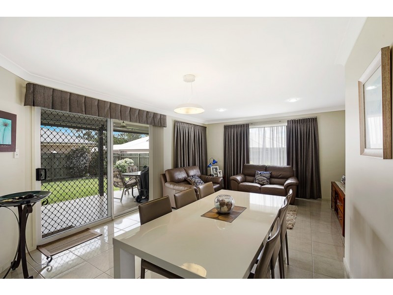 9 Argus Court, Middle Ridge QLD 4350