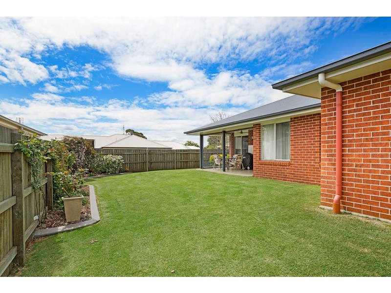 9 Argus Court, Middle Ridge QLD 4350