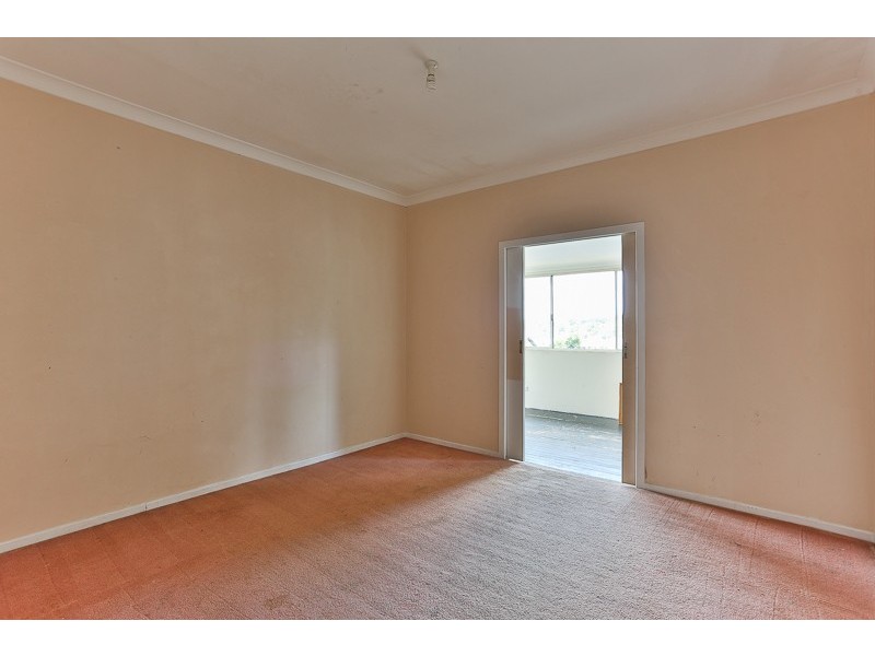 14 Donegal Street, Rockville QLD 4350