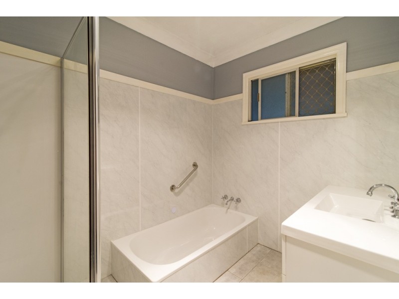 22 Tomkinson Street, Wilsonton QLD 4350