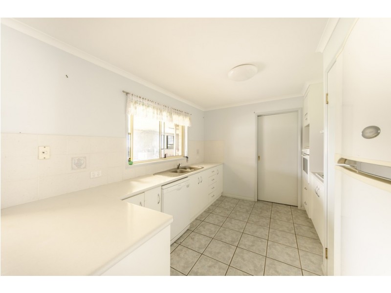 13 Bunya Street, Kearneys Spring QLD 4350