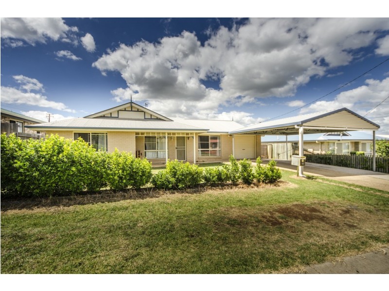 13 Bunya Street, Kearneys Spring QLD 4350