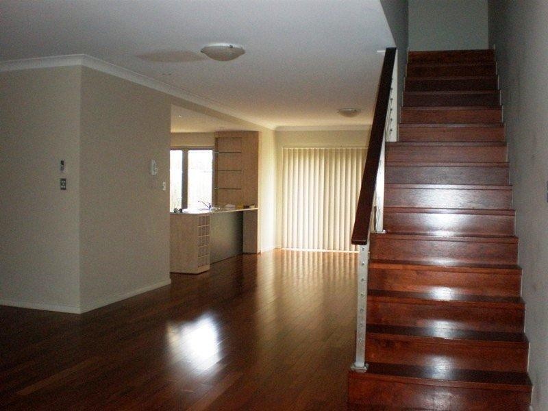 Unit 3/4B Herries Street, East Toowoomba QLD 4350