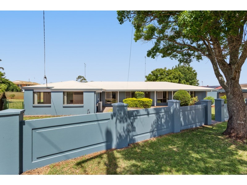 1 Fysh Court, Wilsonton QLD 4350