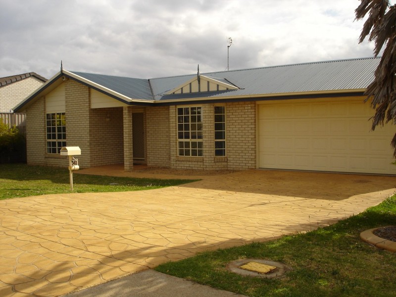 541 Hume Street, Kearneys Spring QLD 4350