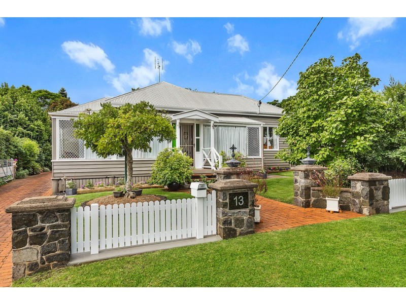 13 Cavell Street, East Toowoomba QLD 4350