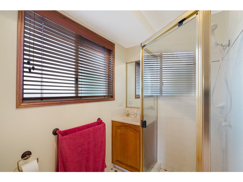 1 Daisy Court, Middle Ridge QLD 4350