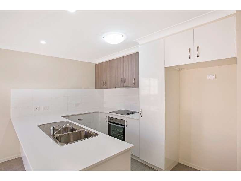 9 Adelaide Street, Cranley QLD 4350
