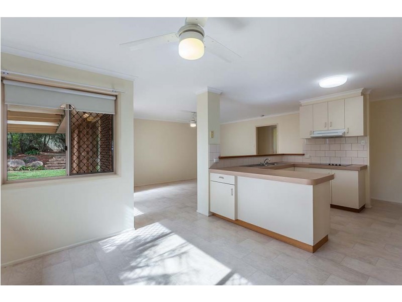 3 Stoneyhurst Court, Glenvale QLD 4350