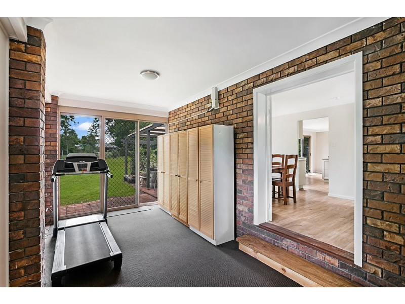 15 Michele Avenue, Highfields QLD 4352