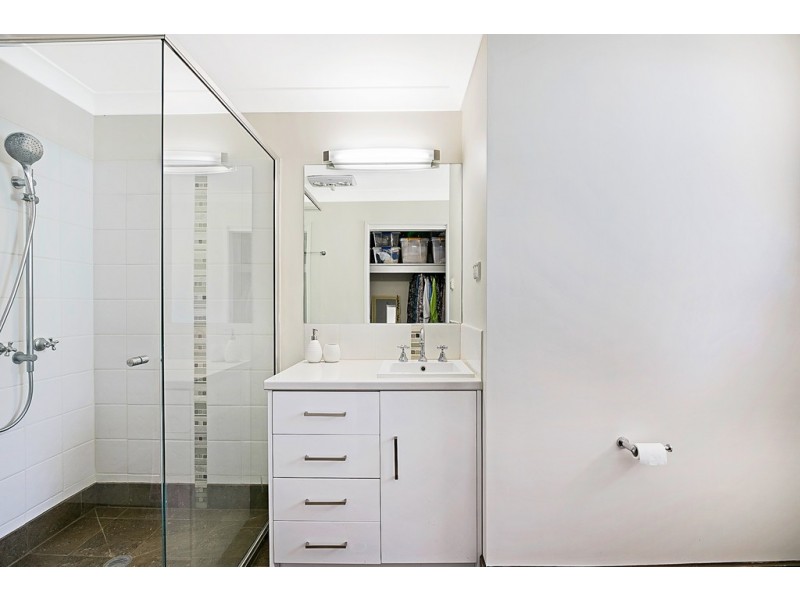 15 Michele Avenue, Highfields QLD 4352